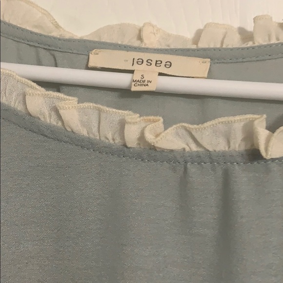 Teal and cream top - Picture 2 of 2